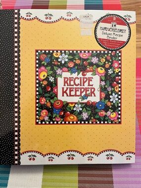 BNWT Mary Engelbreit Yellow Recipe Keeper Binder